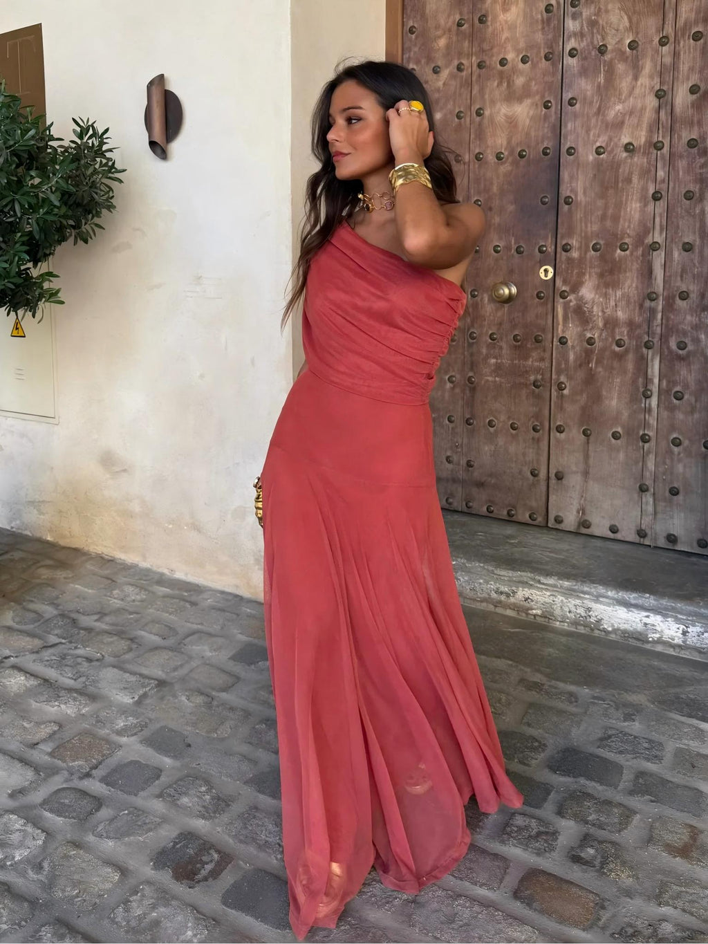 Vestido Toledo: Maxi de un hombro en Mesh